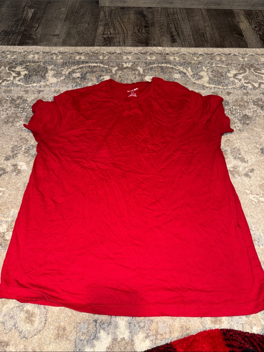 Women’s Red Short-Sleeve Crewneck Tee